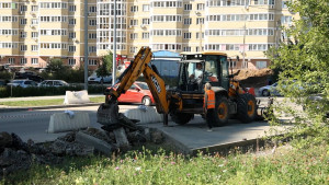 В микрорайоне Елецкий начались работы по созданию новых парковок