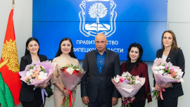 Игорь Артамонов встретился с липецкими педагогами-победителями и призерами всероссийских конкурсов