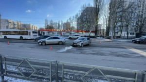 Водитель «Гранты» пострадал в столкновении с иномаркой в Липецке