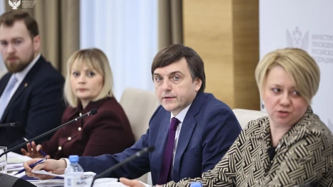 Минпросвещения утвердило инструкции по действиям педагогов в конфликтных ситуациях