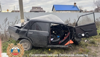 51-летний водитель ВАЗа погиб в ДТП в Липецком районе
