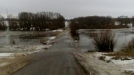 Под воду ушел мост в Добровском районе