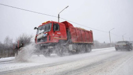 Водители снегоуборочной техники давно не видели такого снегопада в Липецкой области