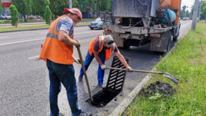  Городские службы прочистили 1,5 км ливневки