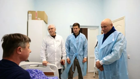 Губернатор Липецкой области проверил ход восстановительных работ в Ельце после ракетной атаки
