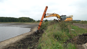 В Липецкой области капитально ремонтируют сороковое по счету гидротехническое сооружение