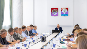 Игорь Артамонов провел заседание рабочей группы по борьбе с нелегальной занятостью в Липецкой области