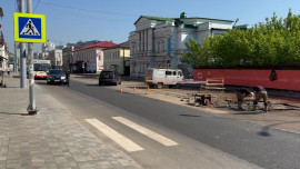 Семь улиц Липецка остались без воды из-за коммунальной аварии на улице Фрунзе