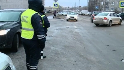 Около трех тысяч липецких водителей оштрафовали за нарушения правил парковки