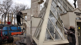 150 волонтёров провели субботник в Нижнем парке 