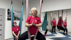 В Липецкой области организовали мастер-классы по аэройоге для волонтёров «серебряного возраста»