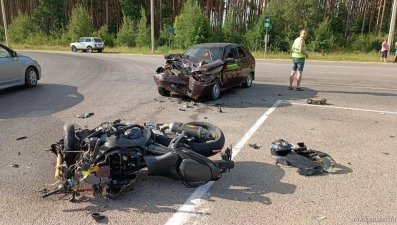 4 человека пострадали в столкновении ВАЗа и мотоцикла в Грязинском районе