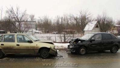 В Липецке и в Грязинском районе в ДТП пострадали две женщины