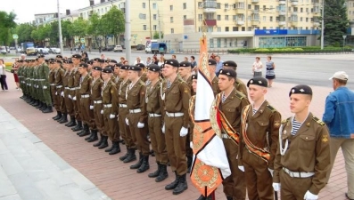 Выпускники простились с Кадетским Знаменем