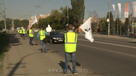 Автоинспекторы и волонтеры провели совместную акцию