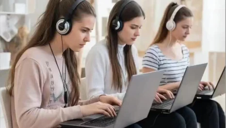 В Липецке специалистки информационных технологий поделились опытом на встрече «DEVочки в IT»