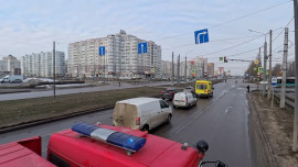 Водителей Липецка проверили на соблюдение правил пропуска спецтранспорта