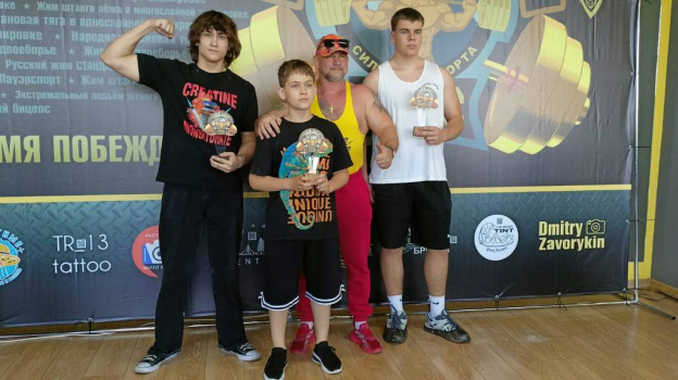 Юные липецкие спортсмены установили мировые рекорды на турнире «Стальной характер»