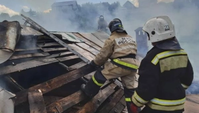 Пожар в Липецком районе охватил жилой дом