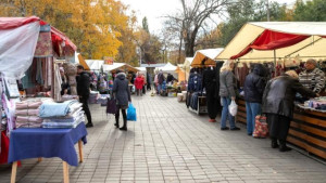 Новая ярмарка с товарами местных производителей начала работать в центре Липецка