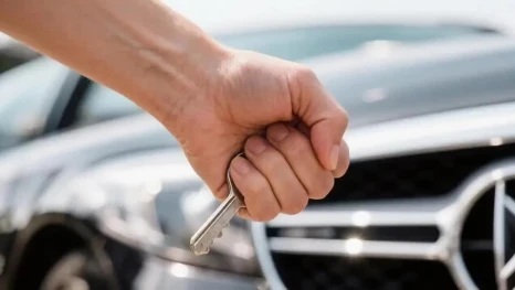 Липчанка проявила дизайнерский подход к чужим автомобилям и пошла под суд