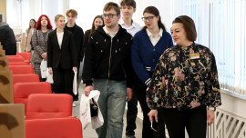 Студенты Липецка узнали о карьерных возможностях на Дне открытых дверей в МФЦ 