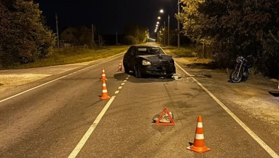 Подросток-мотоциклист пострадал в столкновении с «Приорой» в Липецкой области