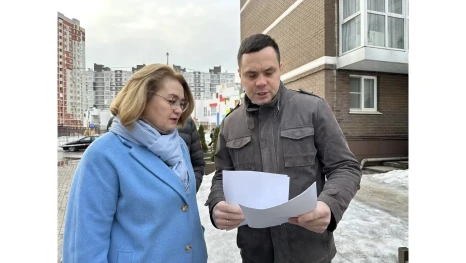 Светлана Бедрова проверила состояние контейнерных площадок в городе после жалоб жителей