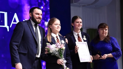 Волонтёров отметили наградами конкурса «Доброволец года» в Липецке