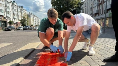 Программа «Все по правилам»: предупреждающие надписи на тротурах от молодежного правительства Липецка