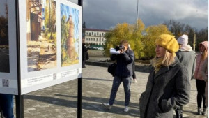 Состоялось открытие фотовыставки «Видеть» у Комсомольского пруда