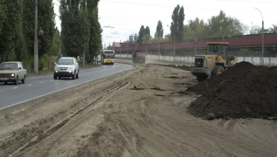 Живая изгородь появится на улице Металлургов в Липецке