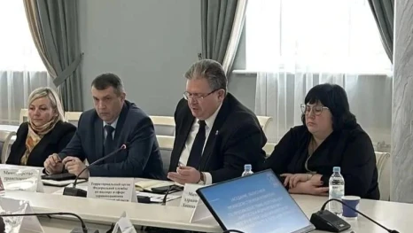 В Липецкой области предложили новые методы борьбы с серыми зарплатами