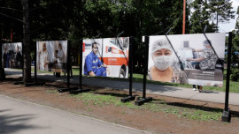 В Липецке открылась выставка в честь лучших медиков 2024 года