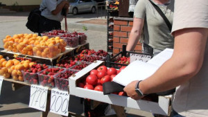 На проспекте Мира и в районе ЛТЗ в Липецке провели рейд по обнаружению несанкционированных точек торговли