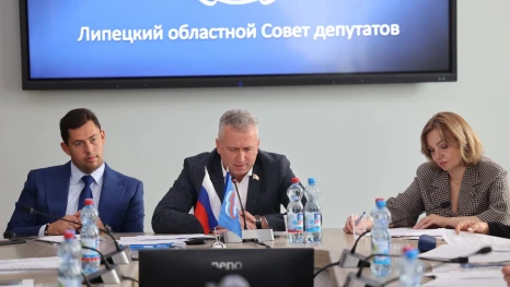 Владимира Серикова предложили вновь избрать председателем Липецкого облсовета