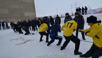 Осужденные из колоний Липецкой области сразились в "Зимних забавах"