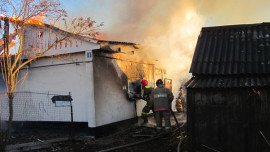 Пожарные отстояли дом в Тербунском районе