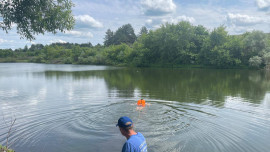 Тело мужчины достали из пруда в Измалковском округе