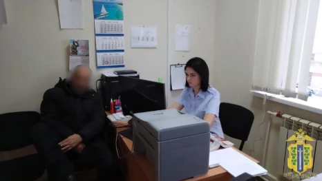 Мужчина устроил погром на кладбище в Ельце