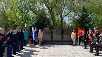 В селе Теплое Липецкой области открыли обновленный памятник солдатам, погибшим по время Великой Отечественной войны