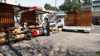 В Липецке поставили новые торговые ряды