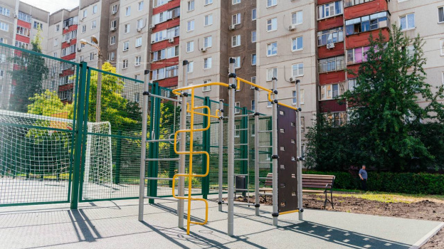 Как преображаются городские дворы проверил мэр Липецка Роман Ченцов 