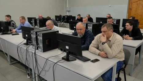 Педагоги-пилоты освоили БПЛА по новой программе в Липецкой области