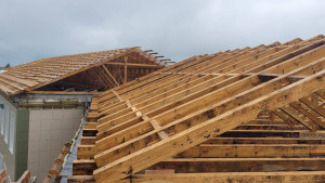 В больнице поселка Лев Толстой Липецкой области протекла крыша