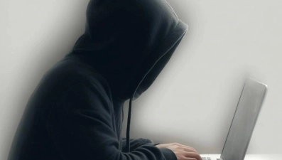 Ельчанка перевела мошенникам 43 тысячи рублей после угроз 17-летнему сыну