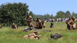 Больше 250 реконструкторов воспроизвели события Тербунского рубежа
