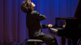 Китайский пианист Жуй Мин с аншлагом выступил в Липецкой филармонии