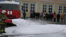 Школьники посетили 40 пожарную часть