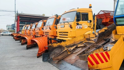 Мэр Липецка Роман Ченцов проверил готовность городской техники и материалов к зимнему сезону